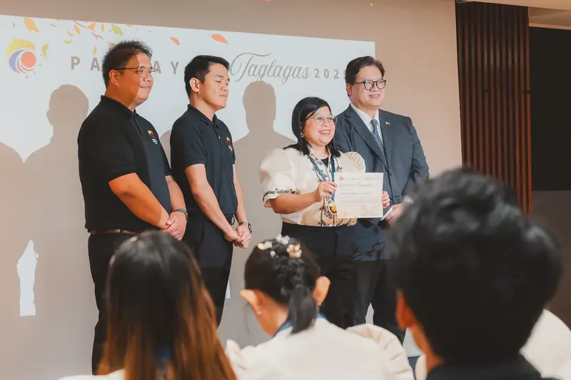 Paghayo sa Taglagas — Fall Graduation Recognition